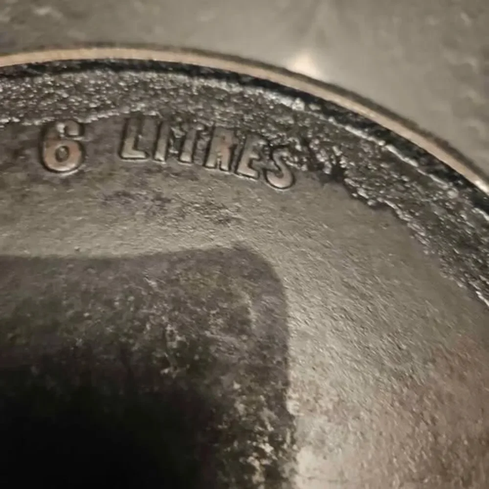Vintage #12 Cast Iron Dutch Oven with Lid Piede-Selle Ardennes Fumay